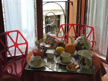 Acomodação com café da manhã  Morelli 1